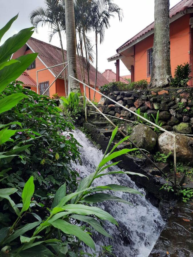 Nueva California Cabanas Mountain River Lake Inn מראה חיצוני תמונה