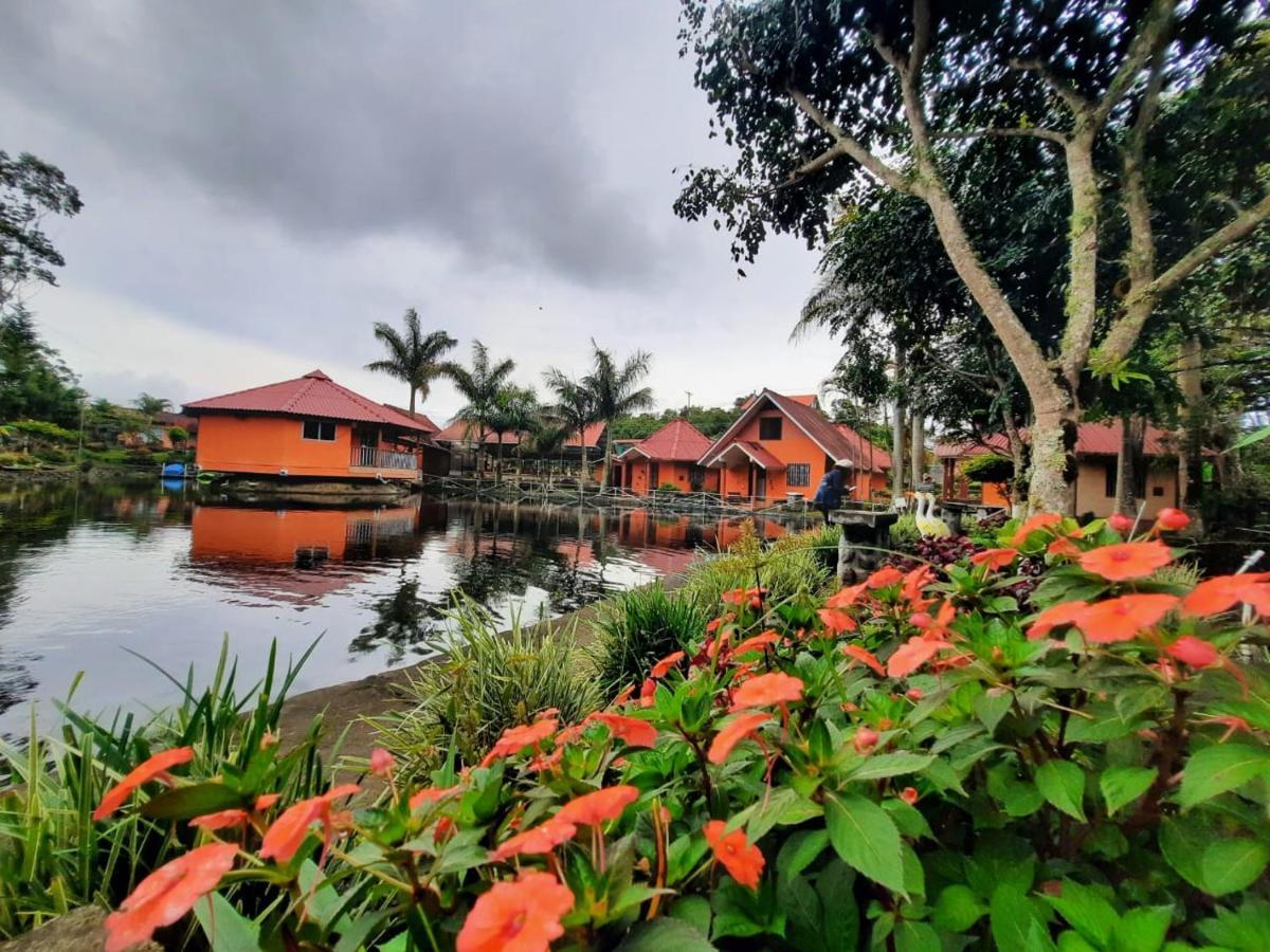 Nueva California Cabanas Mountain River Lake Inn מראה חיצוני תמונה