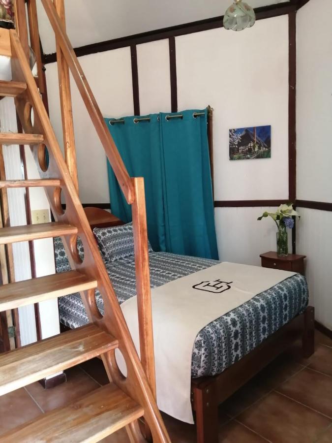 Nueva California Cabanas Mountain River Lake Inn מראה חיצוני תמונה